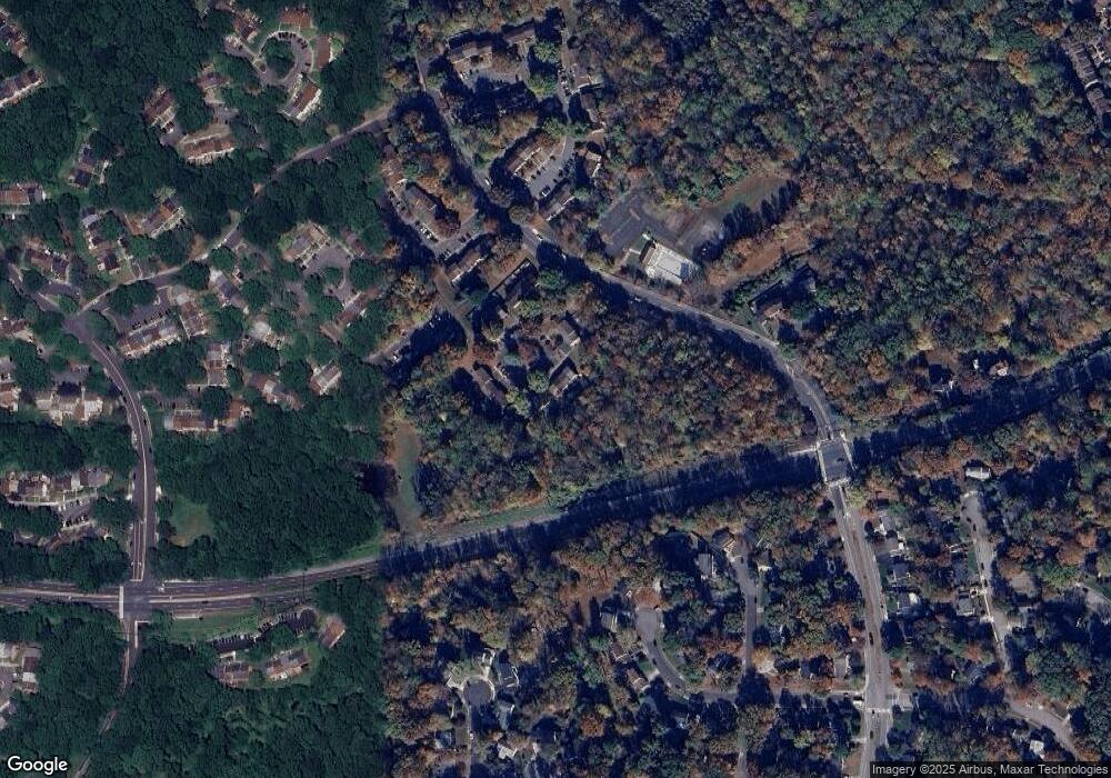 8927 Shamrock Ct, Springfield, VA 22152 - photo 1