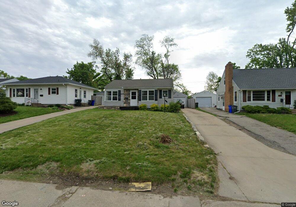 1025 20th St SE, Cedar Rapids, IA 52403 - photo 1