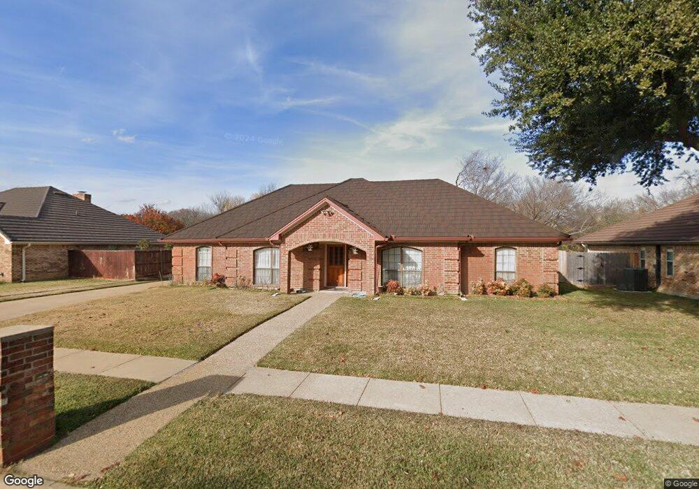 416 Evergreen Dr, Hurst, TX 76054 - photo 1