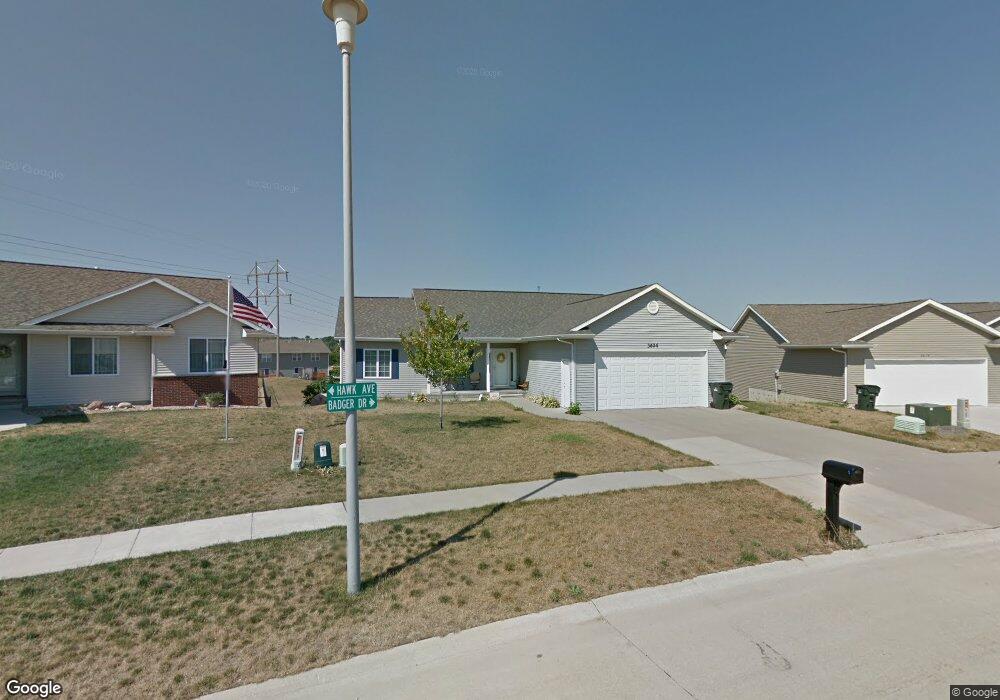 3624 Badger Dr SW, Cedar Rapids, IA 52404 - photo 1