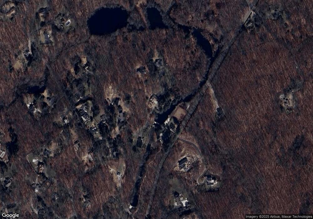 2 Bridge Rd, Weston, CT 06883 - photo 1