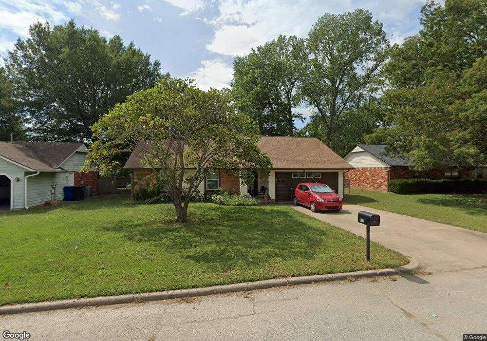 107 W Roanoke St, Broken Arrow, OK 74011 - photo 1
