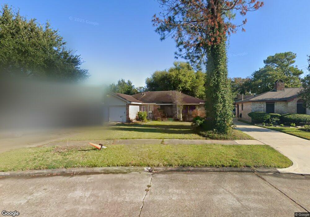 11807 Kirkway Dr, Houston, TX 77089 - photo 1