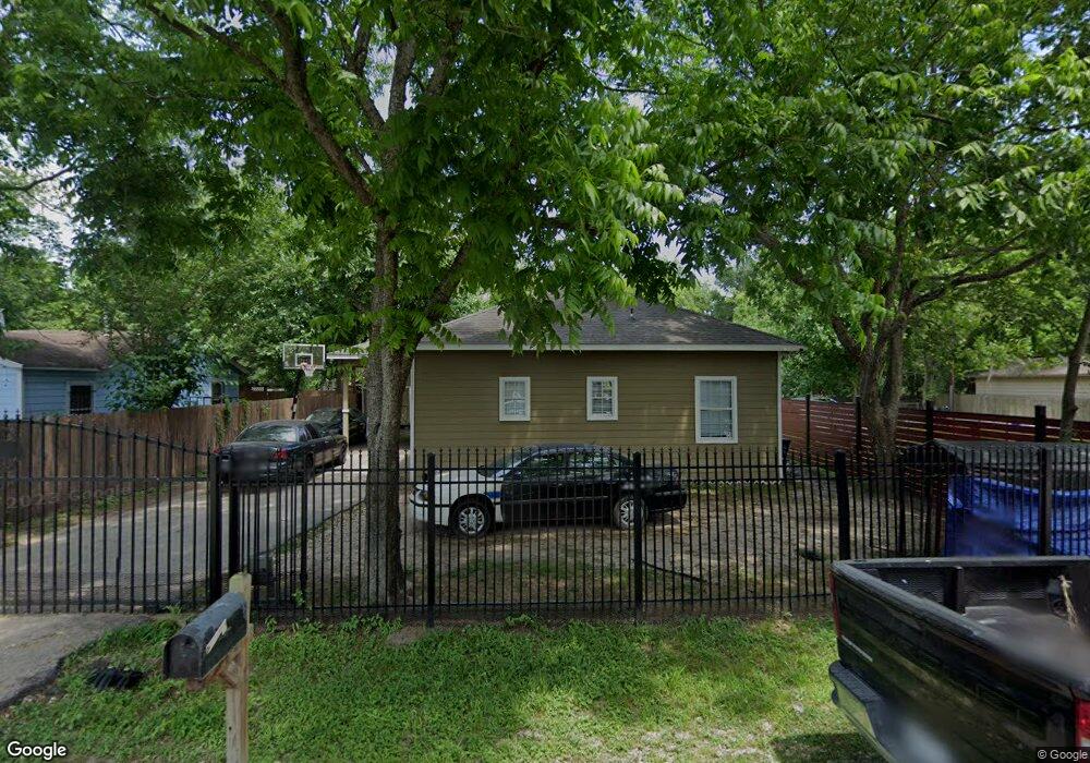 9642 Kentfield Dr, Houston, TX 77093 - photo 1