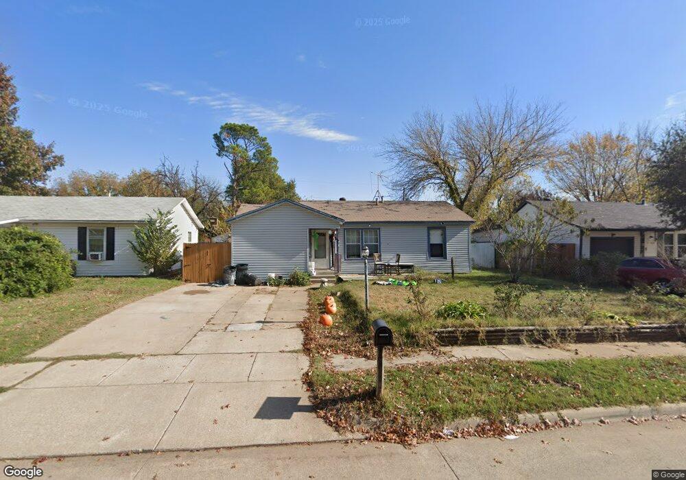 424 Harrison Ln, Hurst, TX 76053 - photo 1