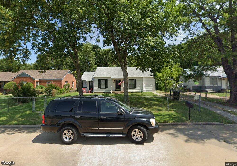 310 E 9th St, Claremore, OK 74017 - photo 1