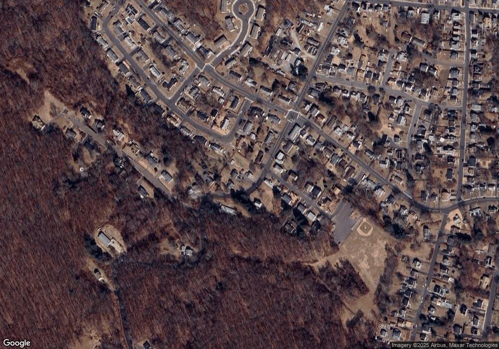 209 Lewis St, Naugatuck, CT 06770 - photo 1