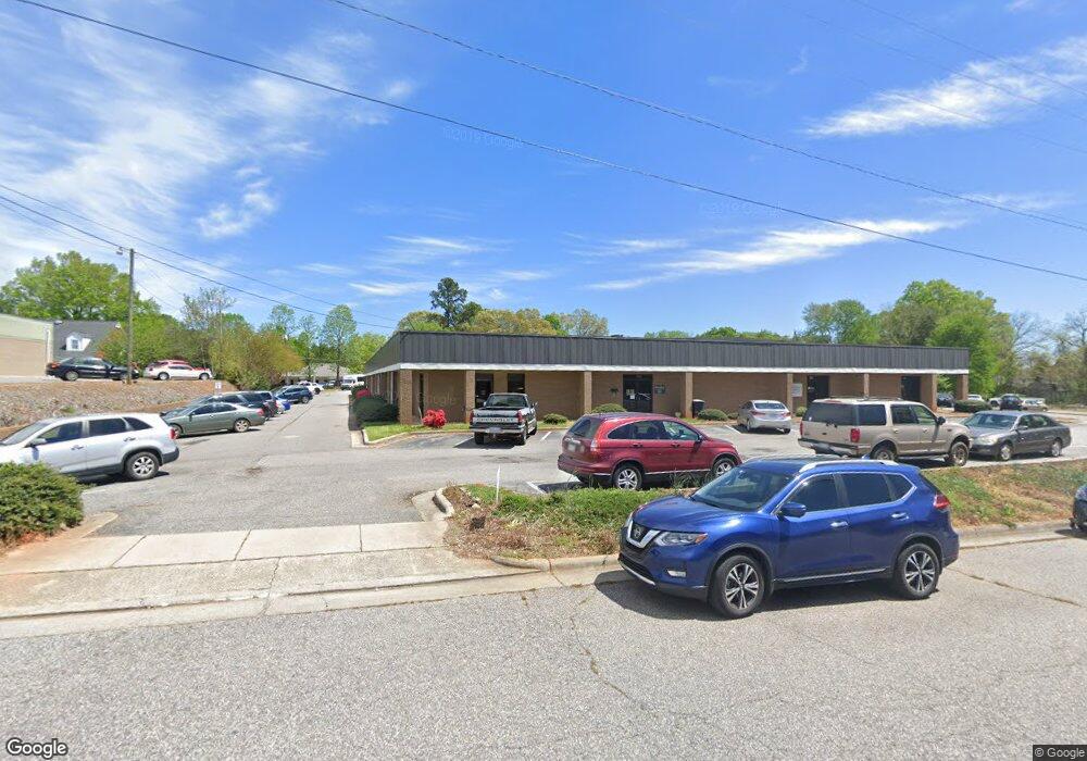 527 Brookdale Dr, Statesville, NC 28677 - photo 1