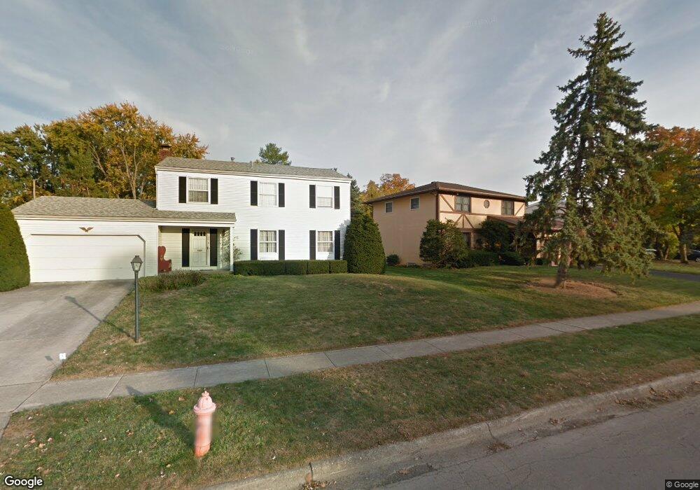 5062 Bridgeport Rd, Columbus, OH 43220 - photo 1