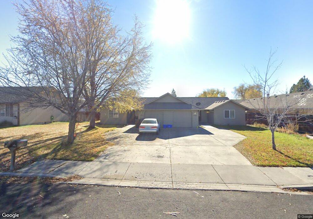 1640 SW Metolius Ave, Redmond, OR 97756 - photo 1