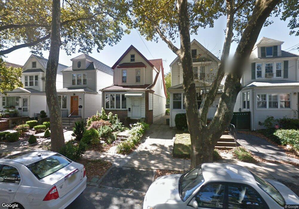 6922 Loubet St, Forest Hills, NY 11375 - photo 1