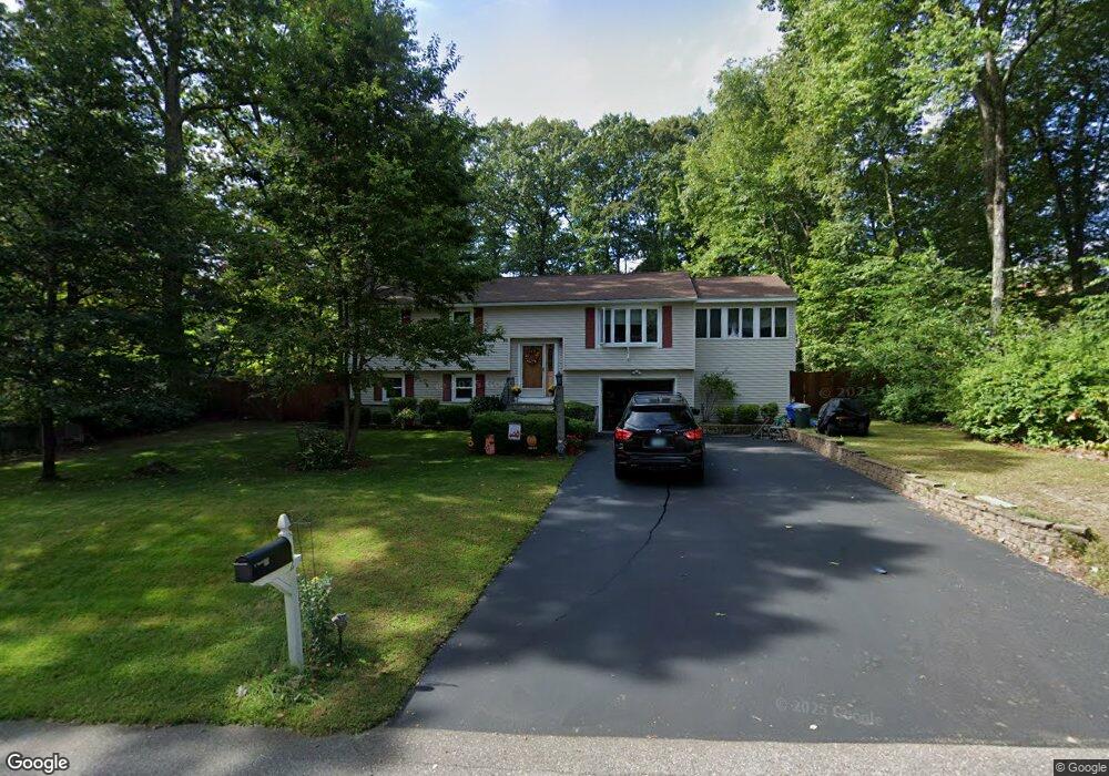 22 Gail Rd, MerriMacK, NH 03054 - photo 1