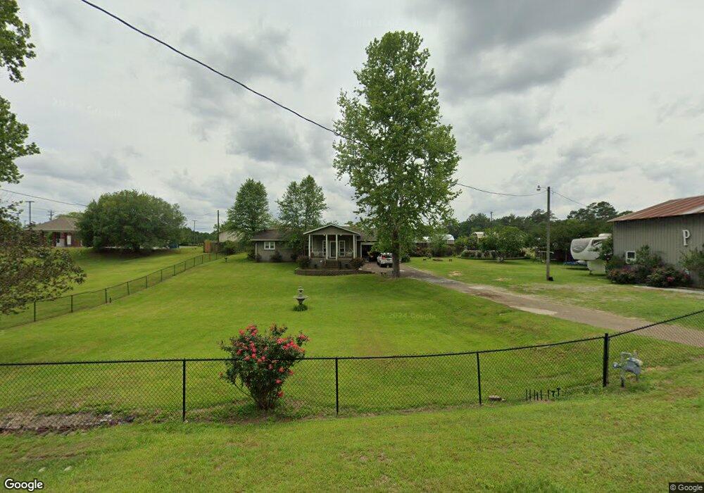52 Calhoun Rd, Laurel, MS 39443 - photo 1
