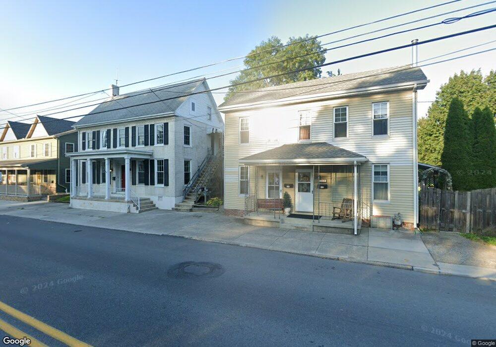 117 N Queen St, Littlestown, PA 17340 - photo 1