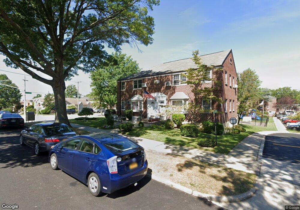 24901 61st Ave unit 2nd Fl, Little Neck, NY 11362 - photo 1