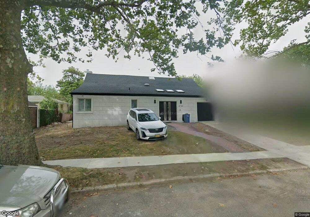 67-50 180th St, Fresh Meadows, NY 11365 - photo 1