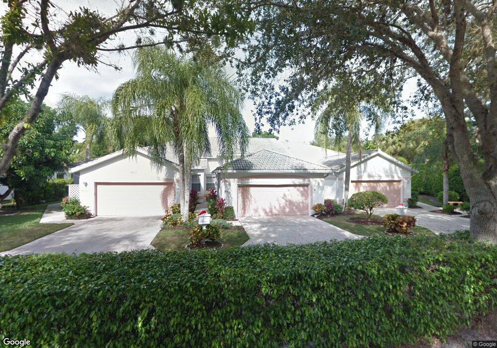 4890 W Boulevard Ct unit 1, Naples, FL 34103 - photo 1