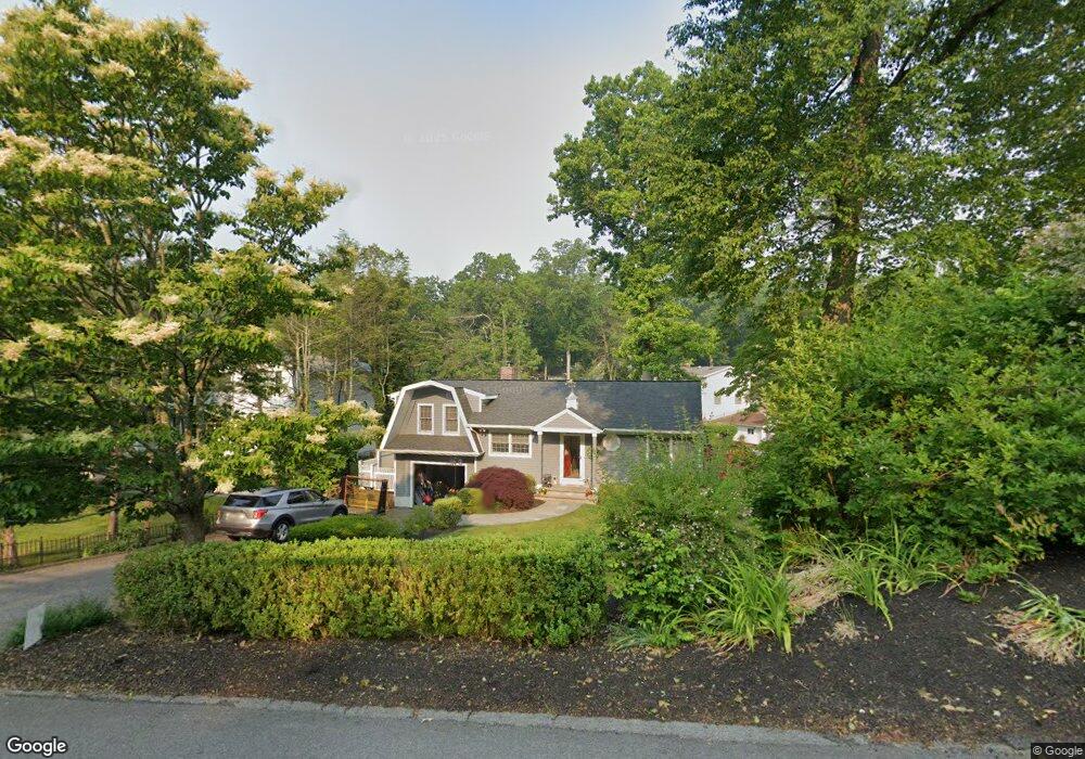 222 Lake Shore Dr, Pleasantville, NY 10570 - photo 1