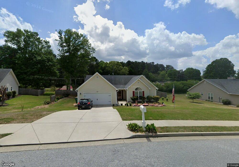 535 Embassy Walk unit 8B, Winder, GA 30680 - photo 1