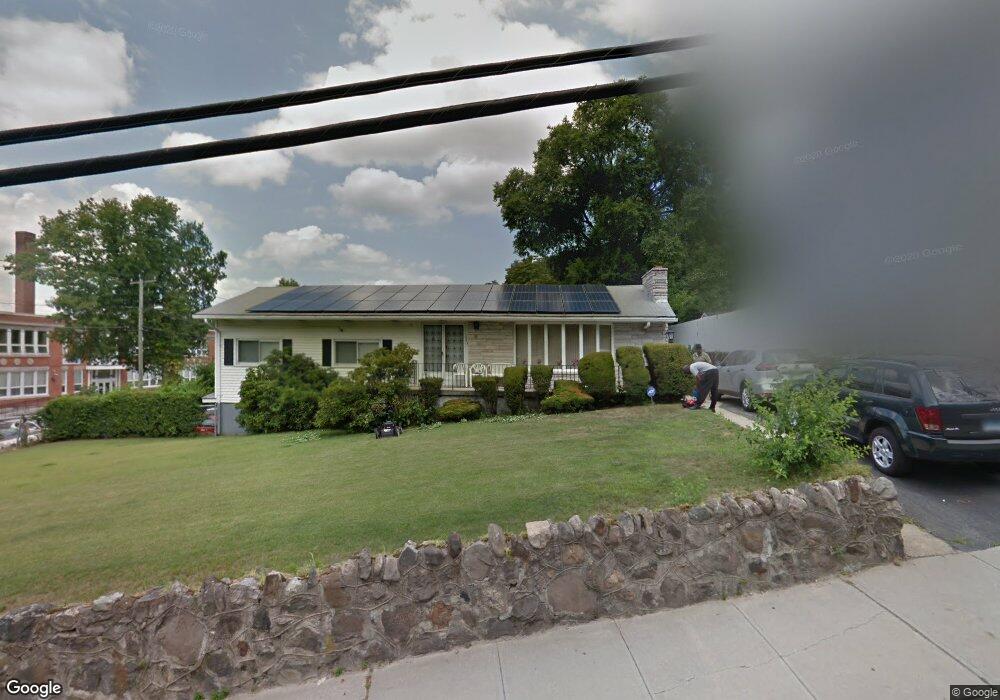 189 Division St, Waterbury, CT 06704 - photo 1