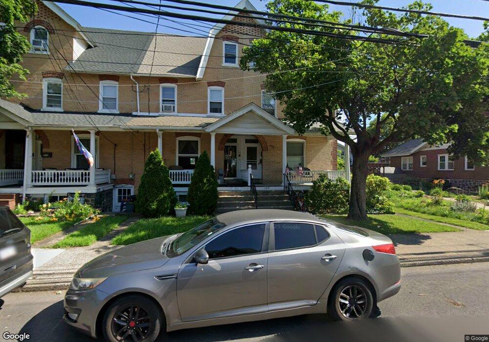 709 Juniper St, Quakertown, PA 18951 - photo 1