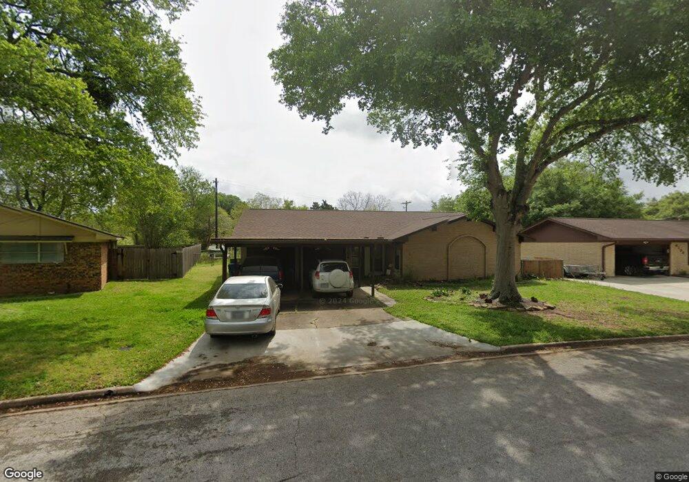4104 Crescent Dr, Bay City, TX 77414 - photo 1