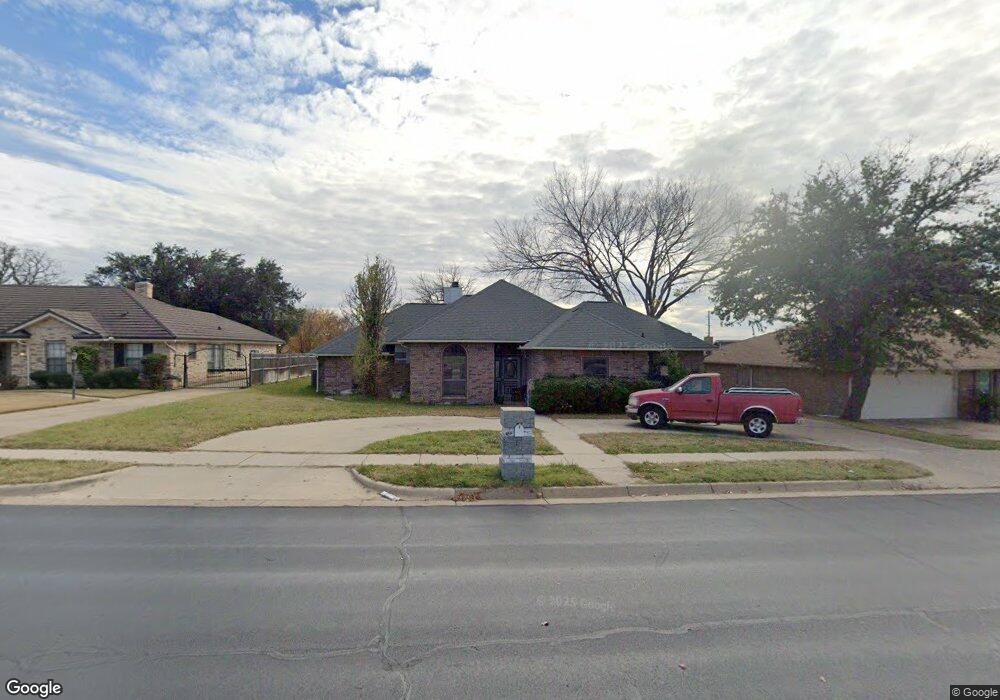 312 Carolyn Dr, Bedford, TX 76021 - photo 1