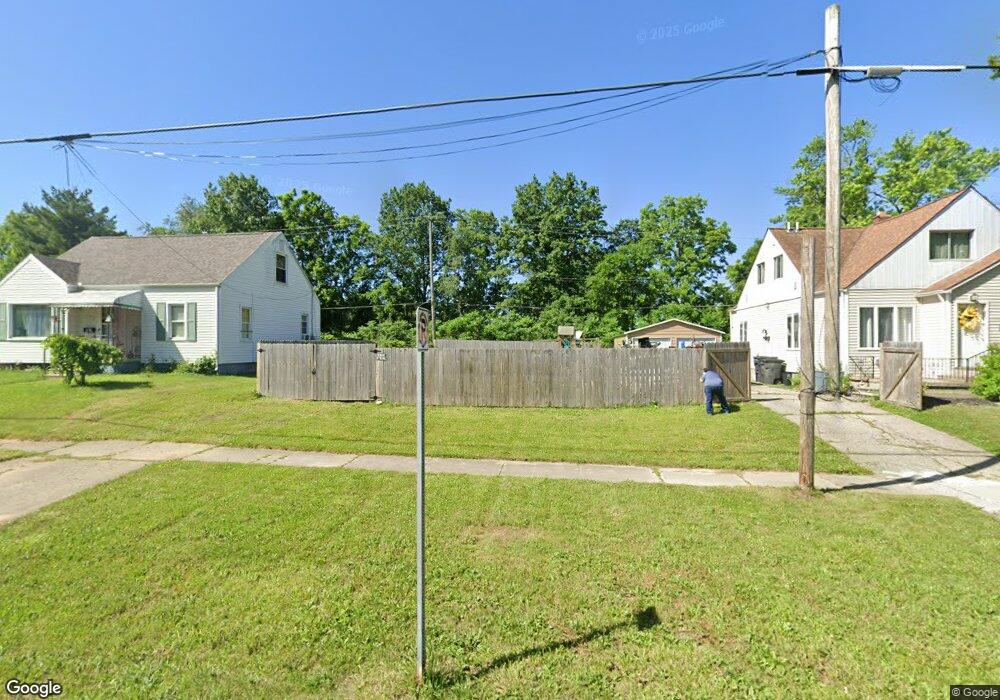 4014 Red Arrow Rd, Flint, MI 48507 - photo 1