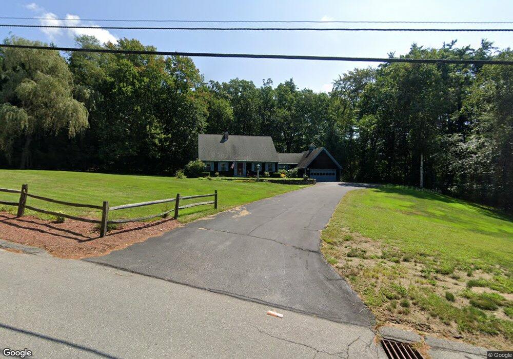 215 Brickett Hill Rd, Pembroke, NH 03275 - photo 1