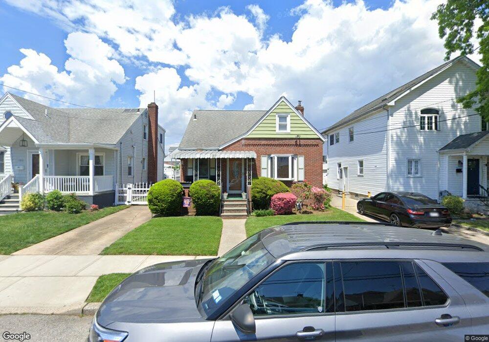 1084 Theodora St, Franklin Square, NY 11010 - photo 1