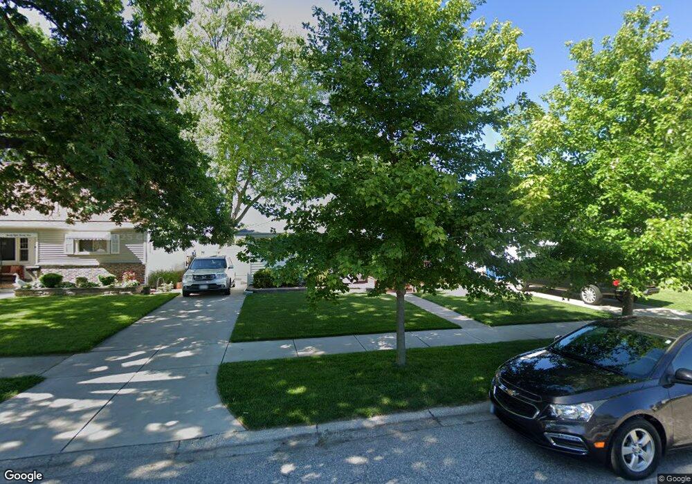 2833 Franklin St, Highland, IN 46322 - photo 1