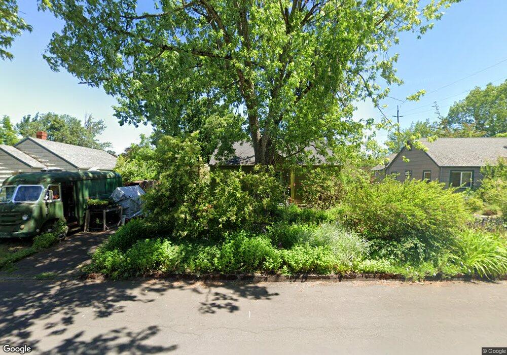 27 N Monroe St, Eugene, OR 97402 - photo 1
