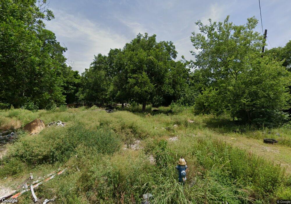 740 Lovers Ln, Houston, TX 77091 - photo 1