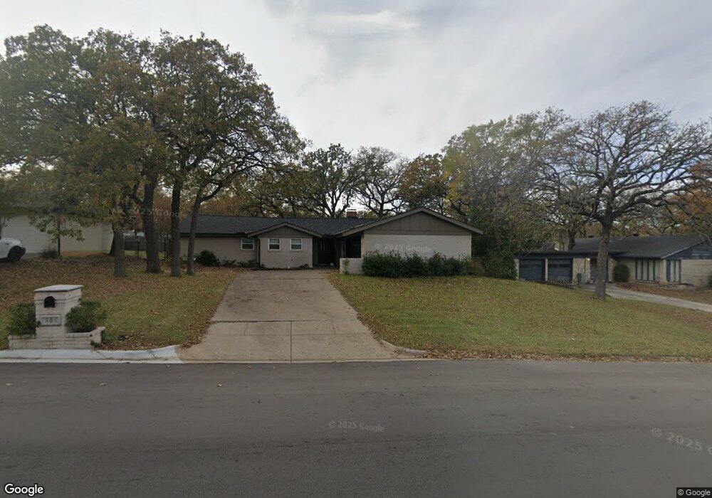 905 Wade Dr, Bedford, TX 76022 - photo 1