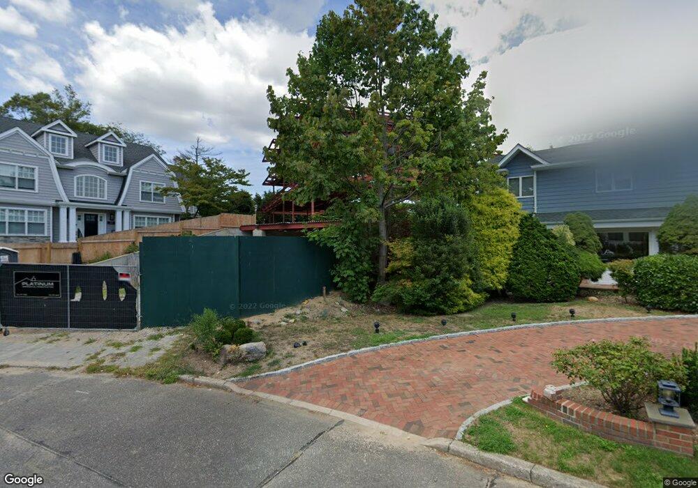 247 Juniper Cir E, Lawrence, NY 11559 - photo 1