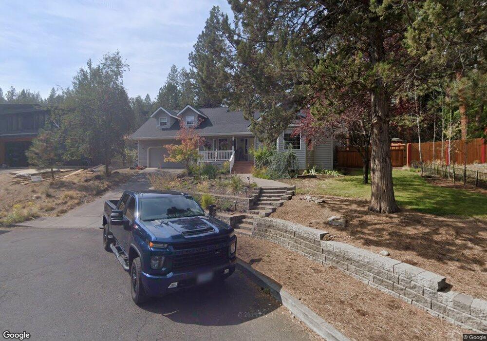 571 NW Sean Ct, Bend, OR 97701 - photo 1