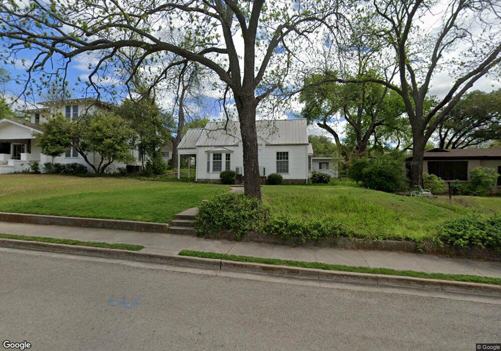 317 W Simmons St, Weatherford, TX 76086 - photo 1