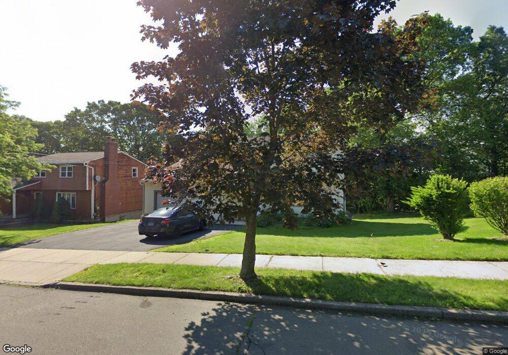 109 Pheasant Rd, West Haven, CT 06516 - photo 1