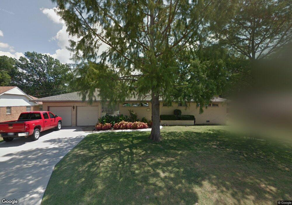 1720 Salisbury St, Ardmore, OK 73401 - photo 1