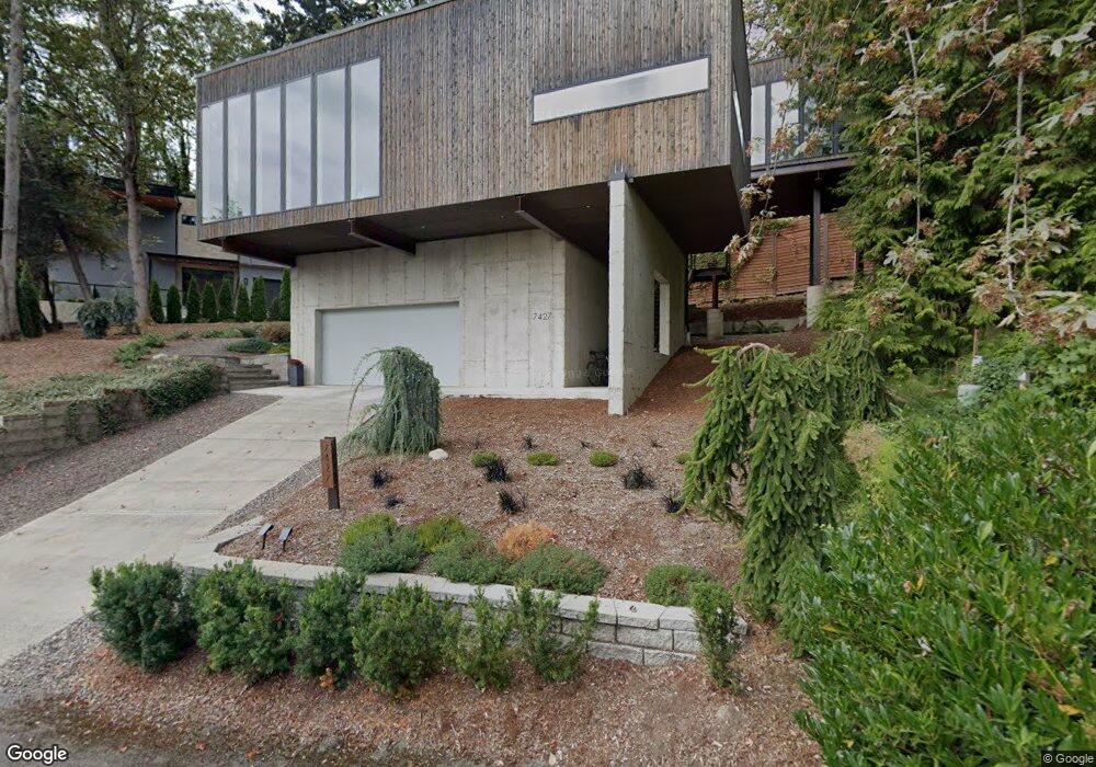 7427 E Mercer Way, Mercer Island, WA 98040 - photo 1