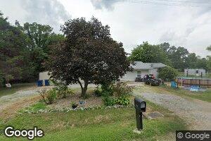 642 Cottonwood St, Xenia, IL 62899