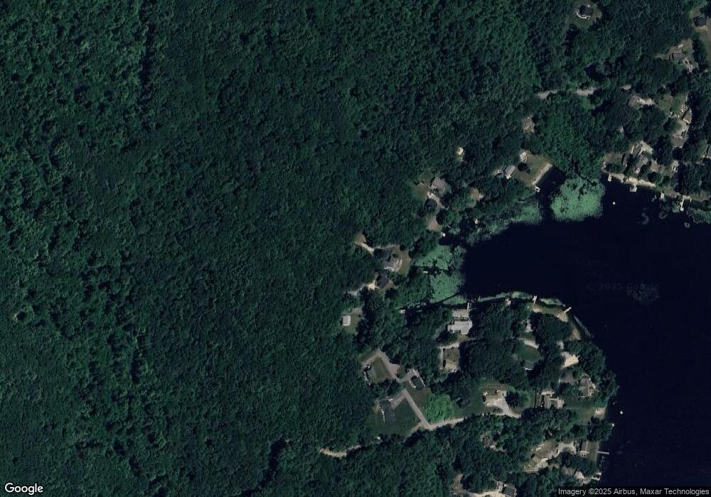 33 Holts Point Rd, Sandown, NH 03873 - photo 1