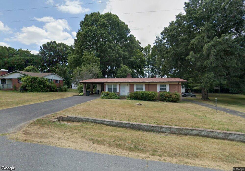 209 Greenvale Rd, Asheboro, NC 27203 - photo 1