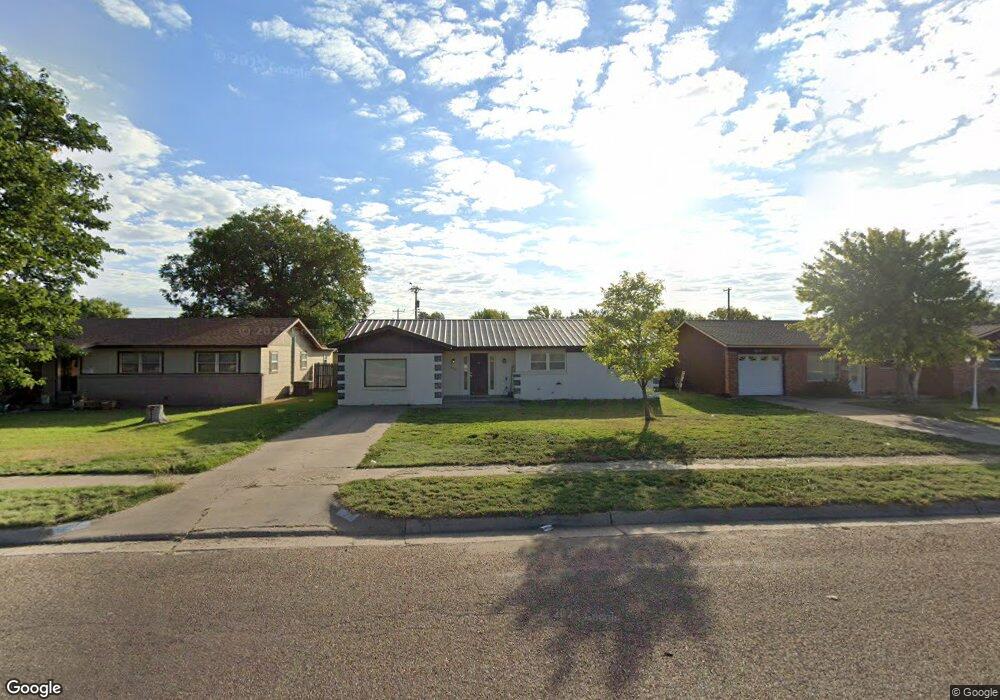 817 Bruce Ave, Dumas, TX 79029 - photo 1