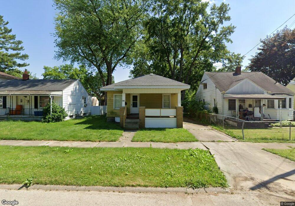 747 Vermilya Ave, Flint, MI 48507 - photo 1