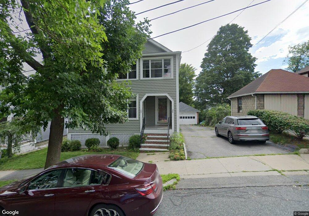 24 Richardson Ave unit 2, Arlington, MA 02476 - photo 1