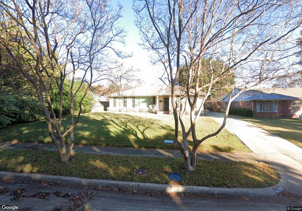 6241 Saint Albans Dr, Dallas, TX 75214 - photo 1