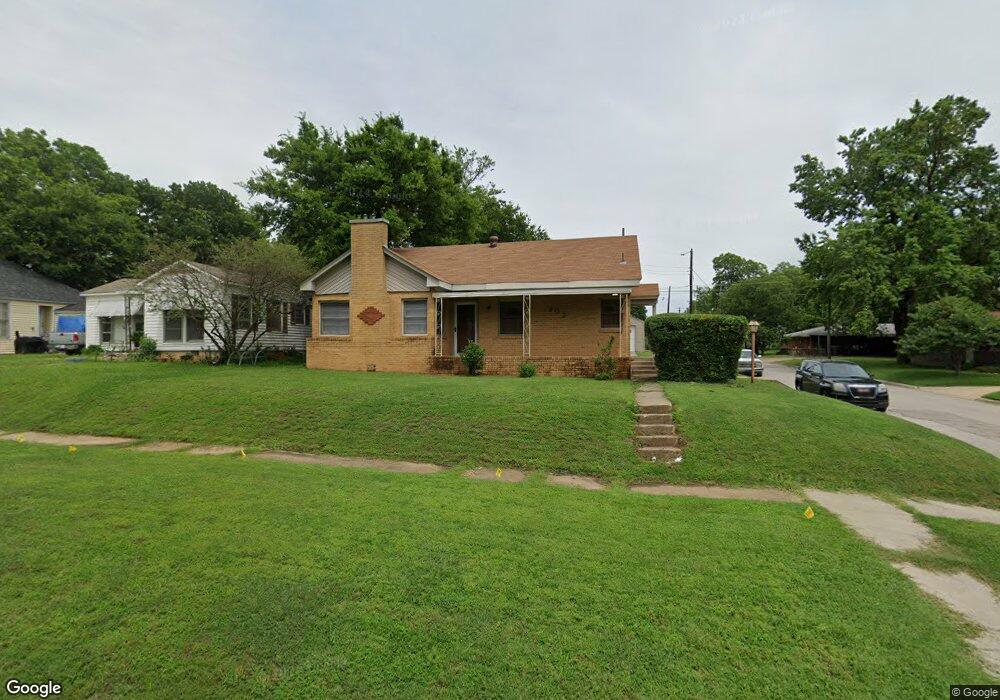 902 Hargrove St, Ardmore, OK 73401 - photo 1