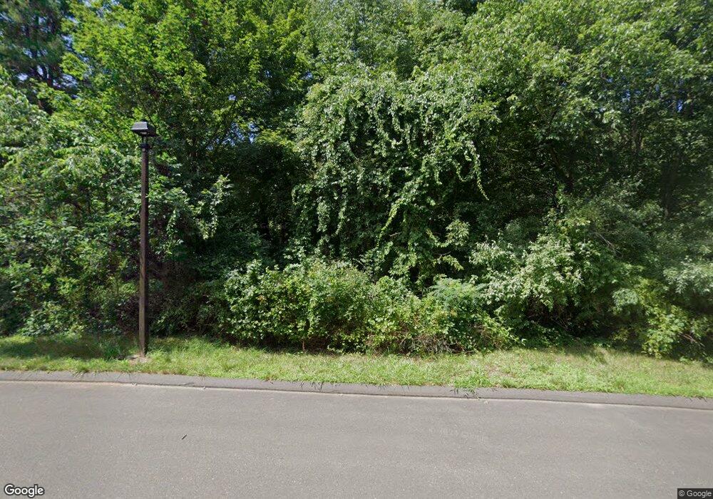 5 Northcliff Dr, Bloomfield, CT 06002 - photo 1