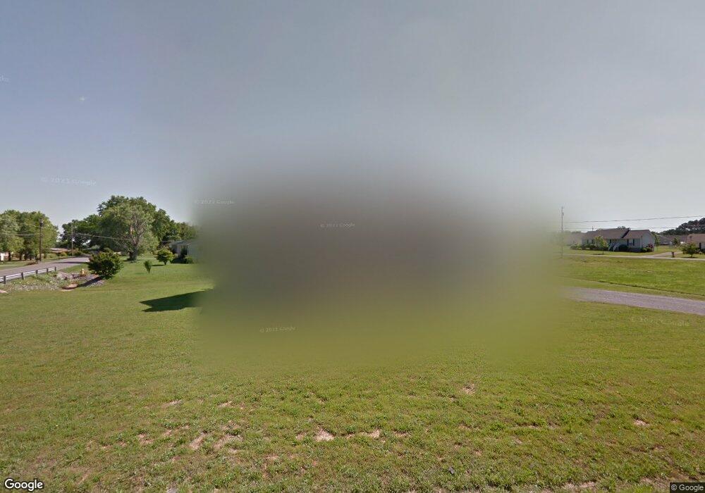 302 Shapard Dr, Shelbyville, TN 37160 - photo 1